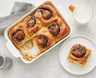 Rollbuns con kefir e semi di papavero