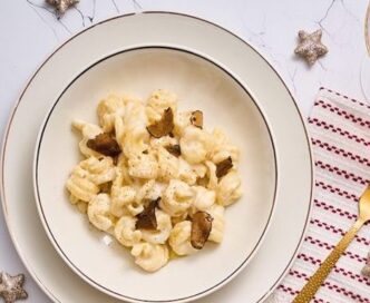 Pasta con crema di cavolfiore  e tartufo