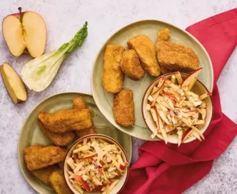 Cotolette di finocchi con insalata di mele  e noci brasiliane