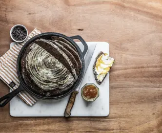 Pane al cacao e gocce di cioccolato